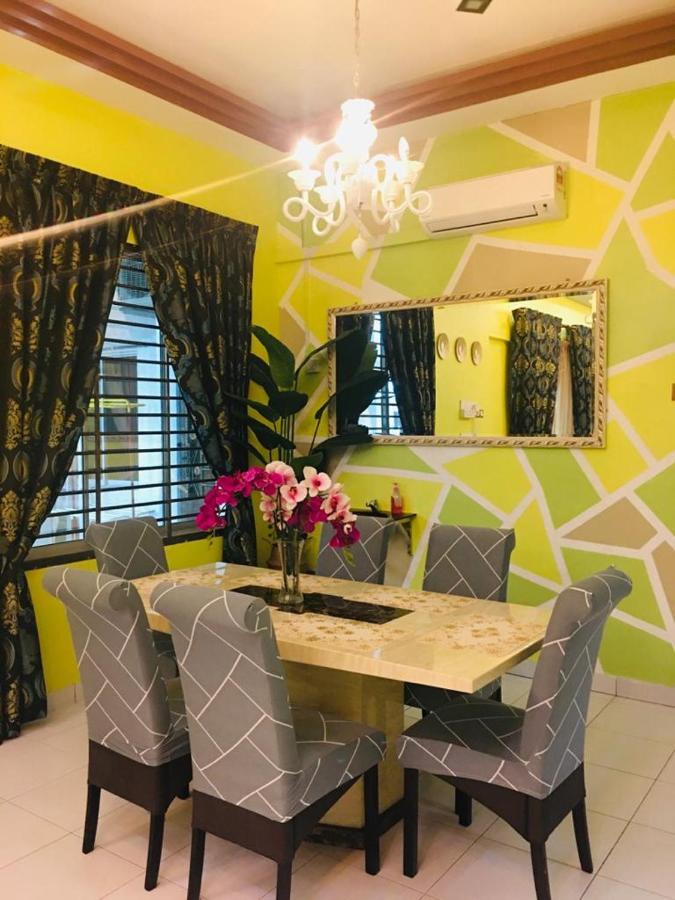 D Wangi Homestay Pasir Gudang At Ecotropic المظهر الخارجي الصورة