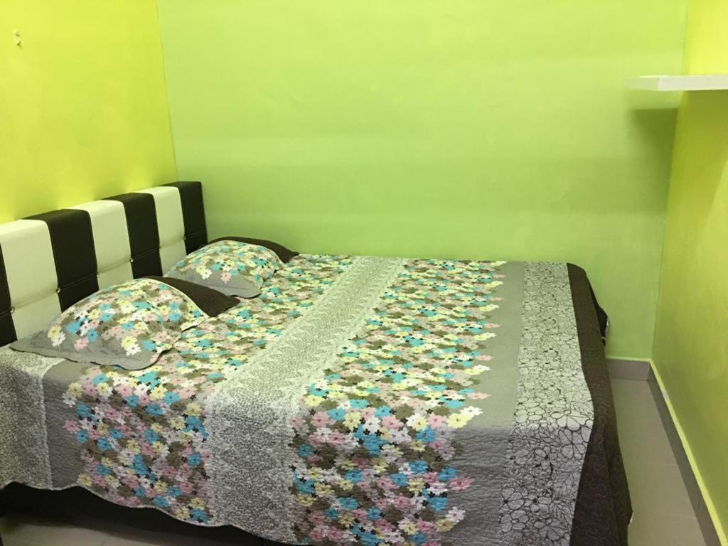 D Wangi Homestay Pasir Gudang At Ecotropic المظهر الخارجي الصورة